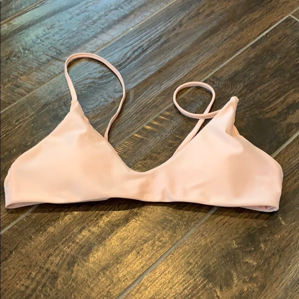 👙 Pale Pink Bikini Top - Size Small - Removable Pads - Perfect Condition!